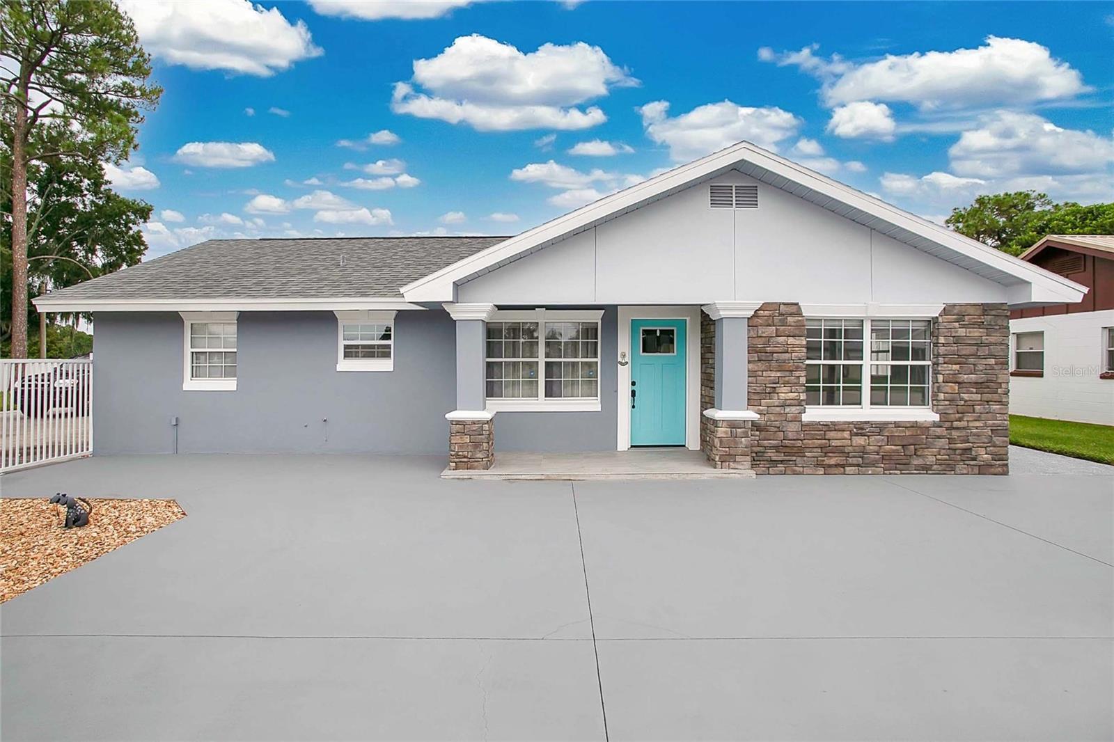 614 Sidney Cir photo 1