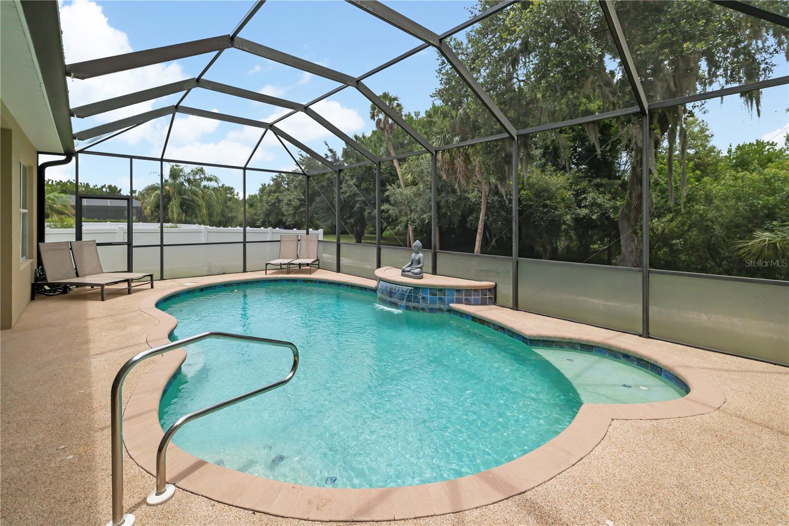 12471 Natureview Cir