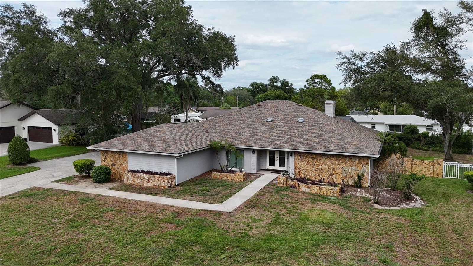 1009 Morfield Ln
