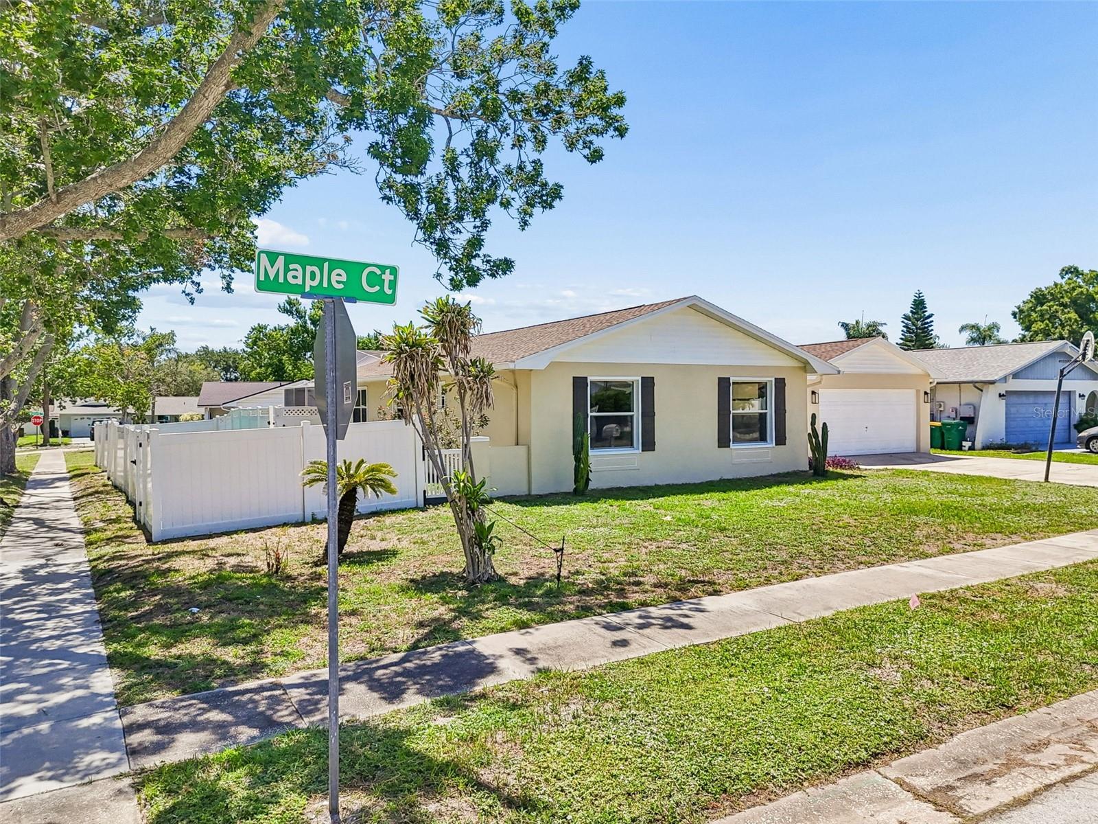 2959 Maple CT
