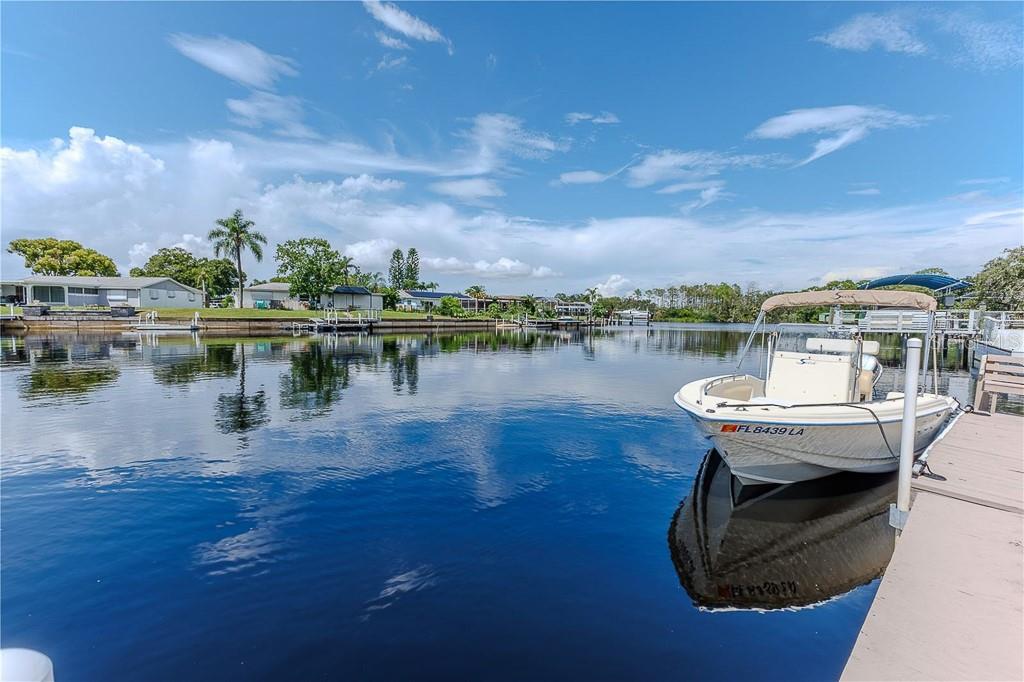 5852 Cachette DE Riviera CT