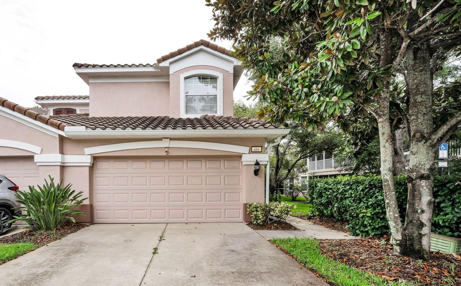 889 Lantern Way photo 1