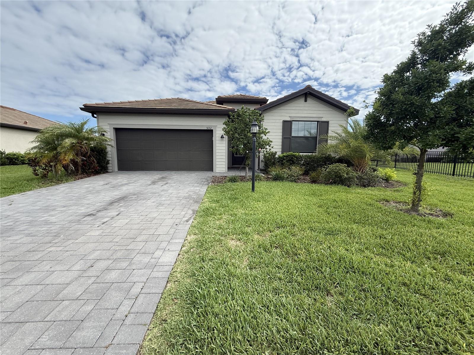 5132 Coral Reef Way photo 1