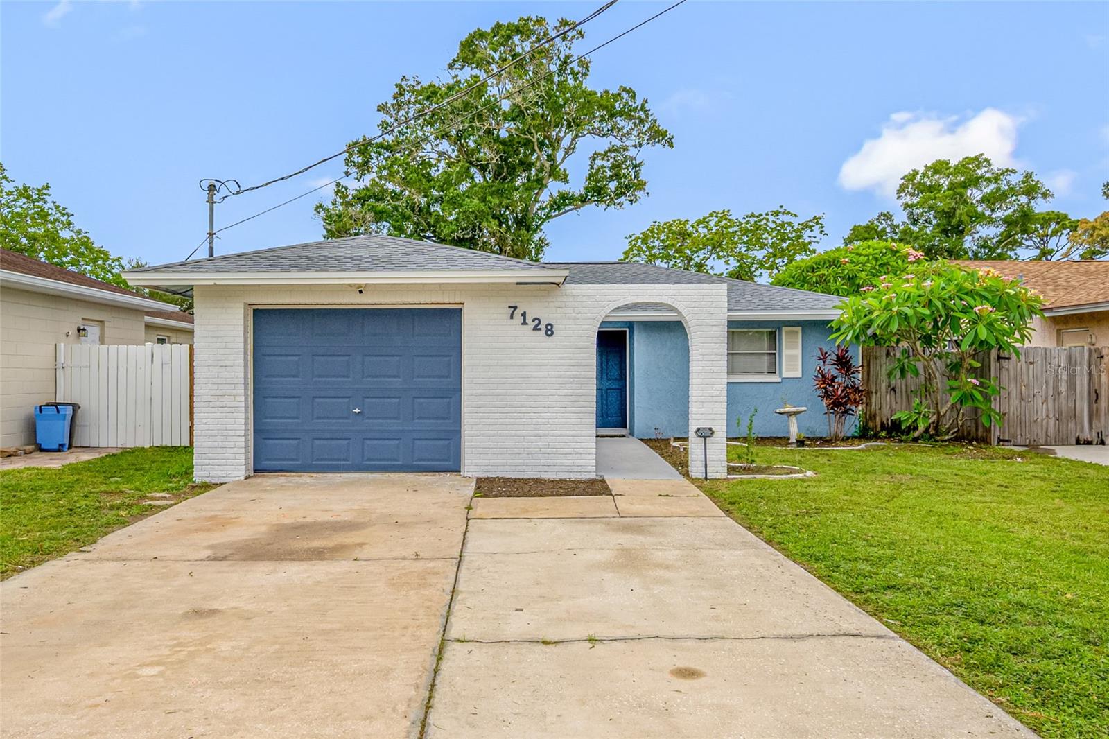 7128 64th Way N photo 1