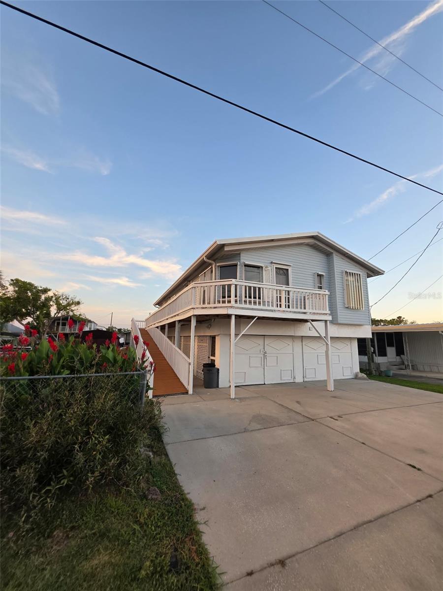 6814 Gull Ln photo 1
