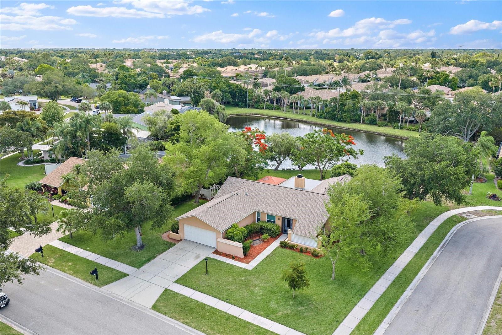 4352 Kingston Loop photo 1