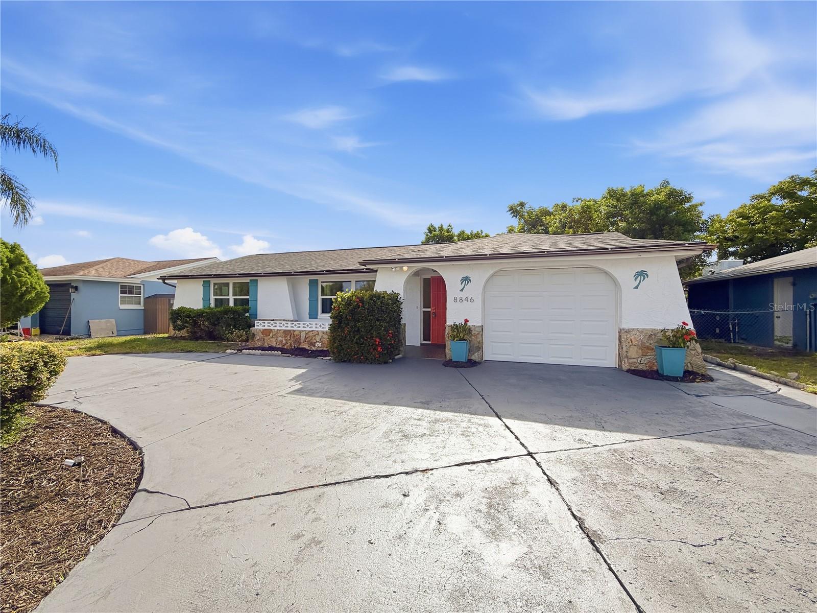 8846 Carmen Ln