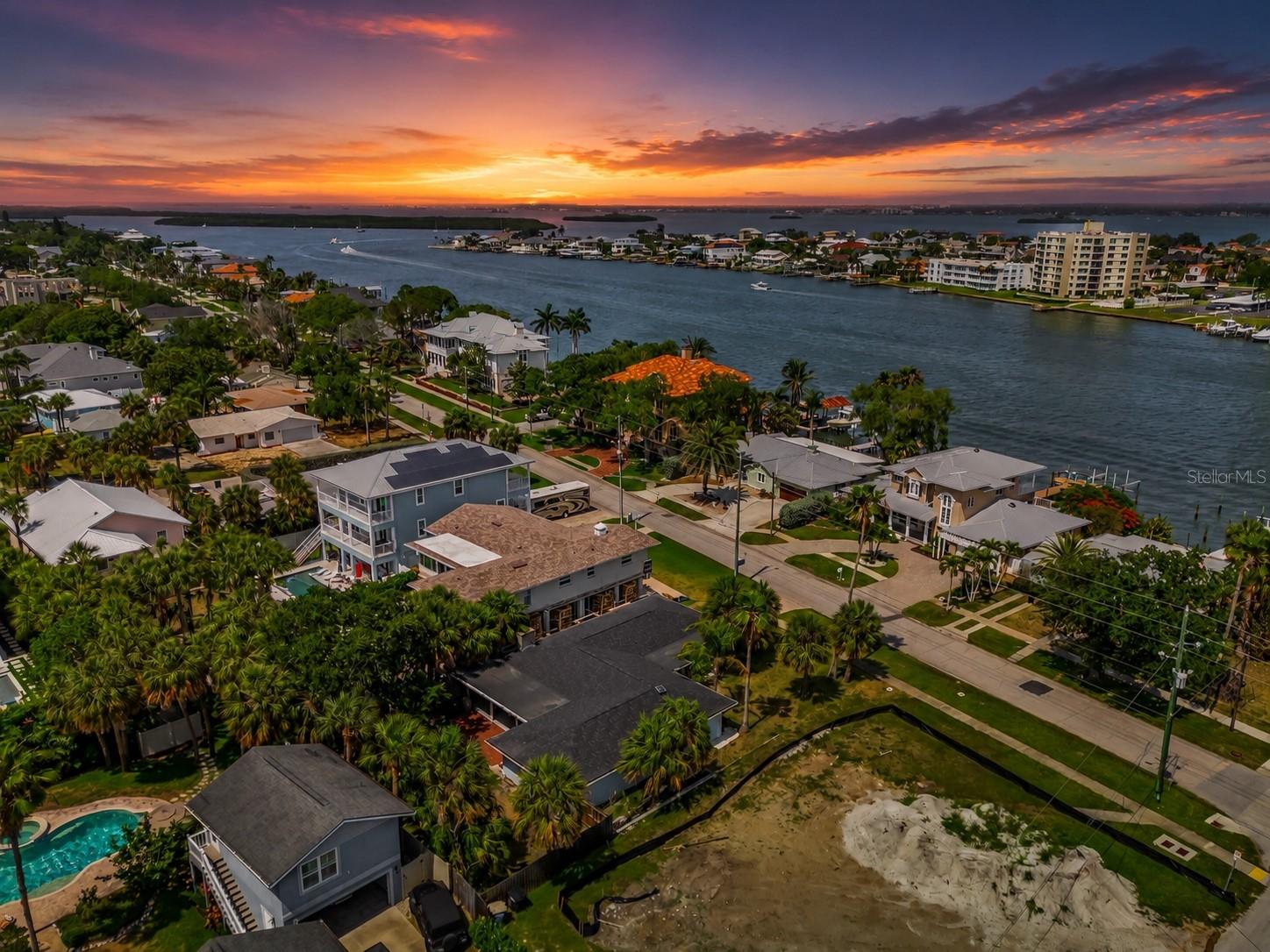 730 Bay Esplanade