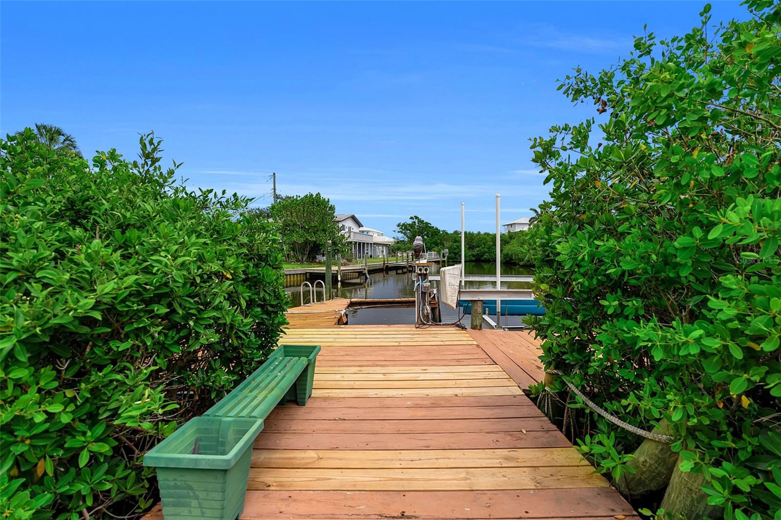 332 Shore Dr