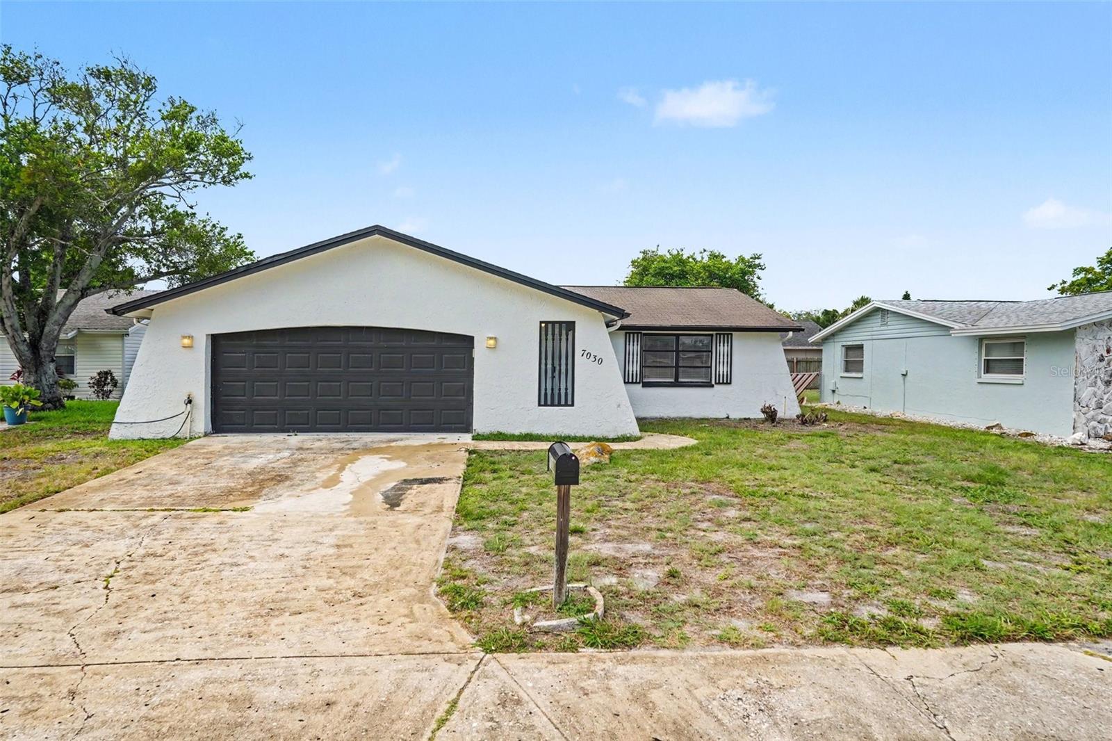 7030 Ingleside Dr photo 1