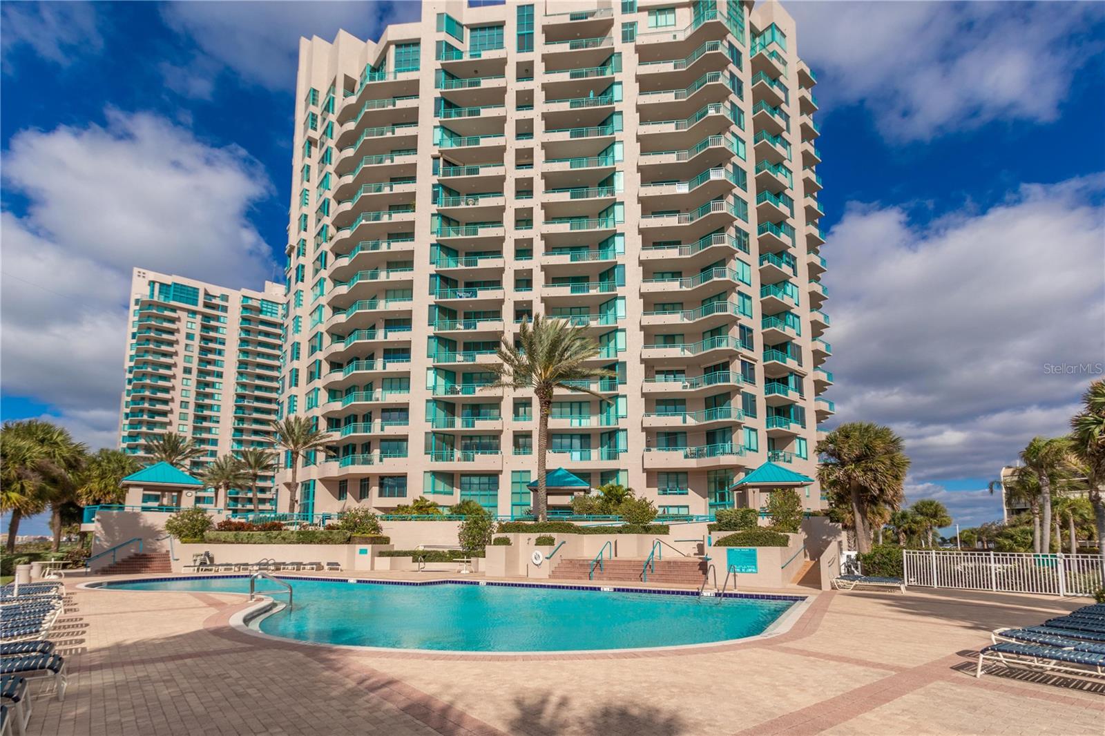 1560 Gulf Blvd #1607