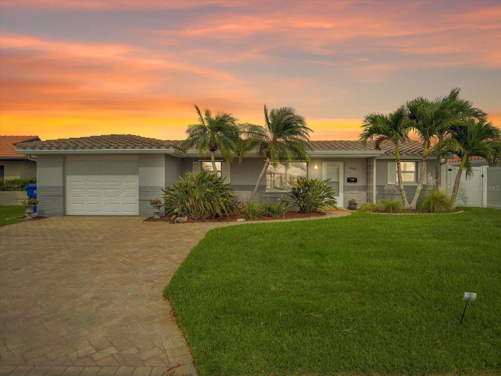 5008 Dory Dr photo 1