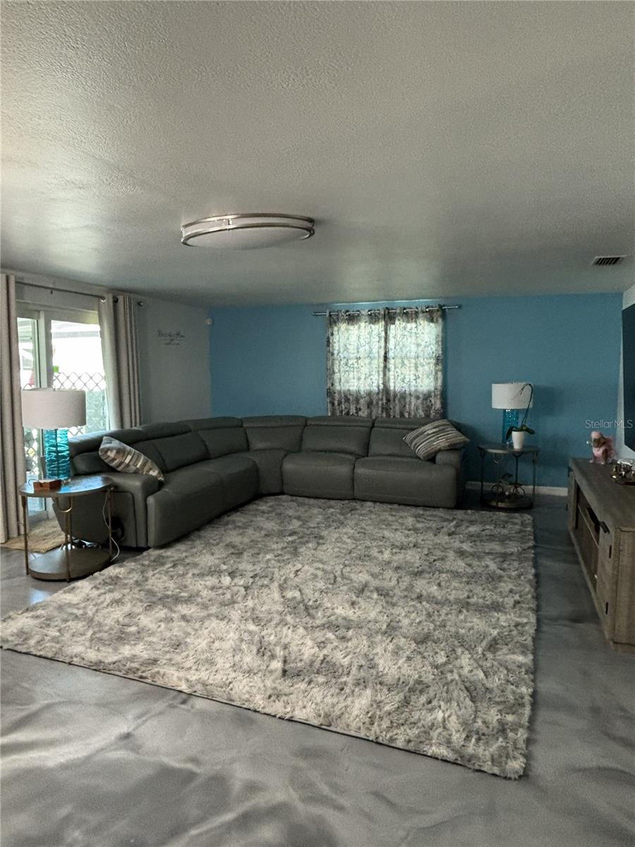 1002 Silver Palm Way