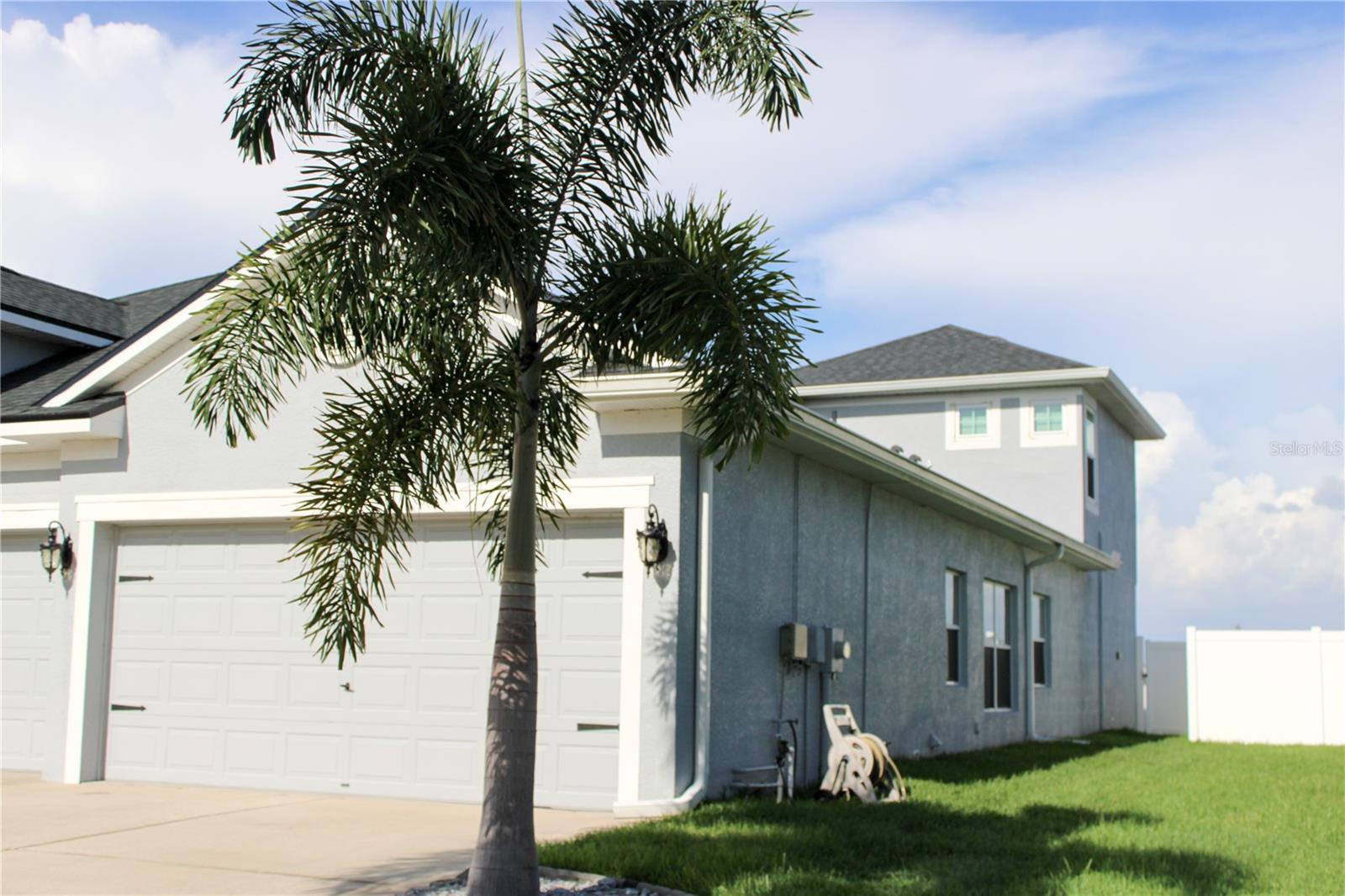 433 York Dale Dr