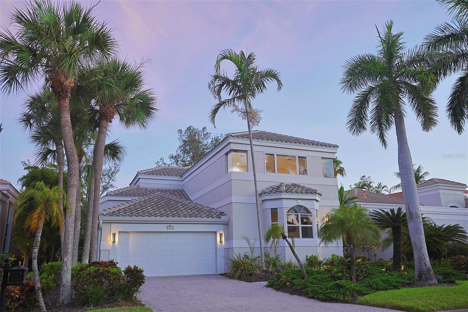 3527 Fair Oaks Ln photo 1