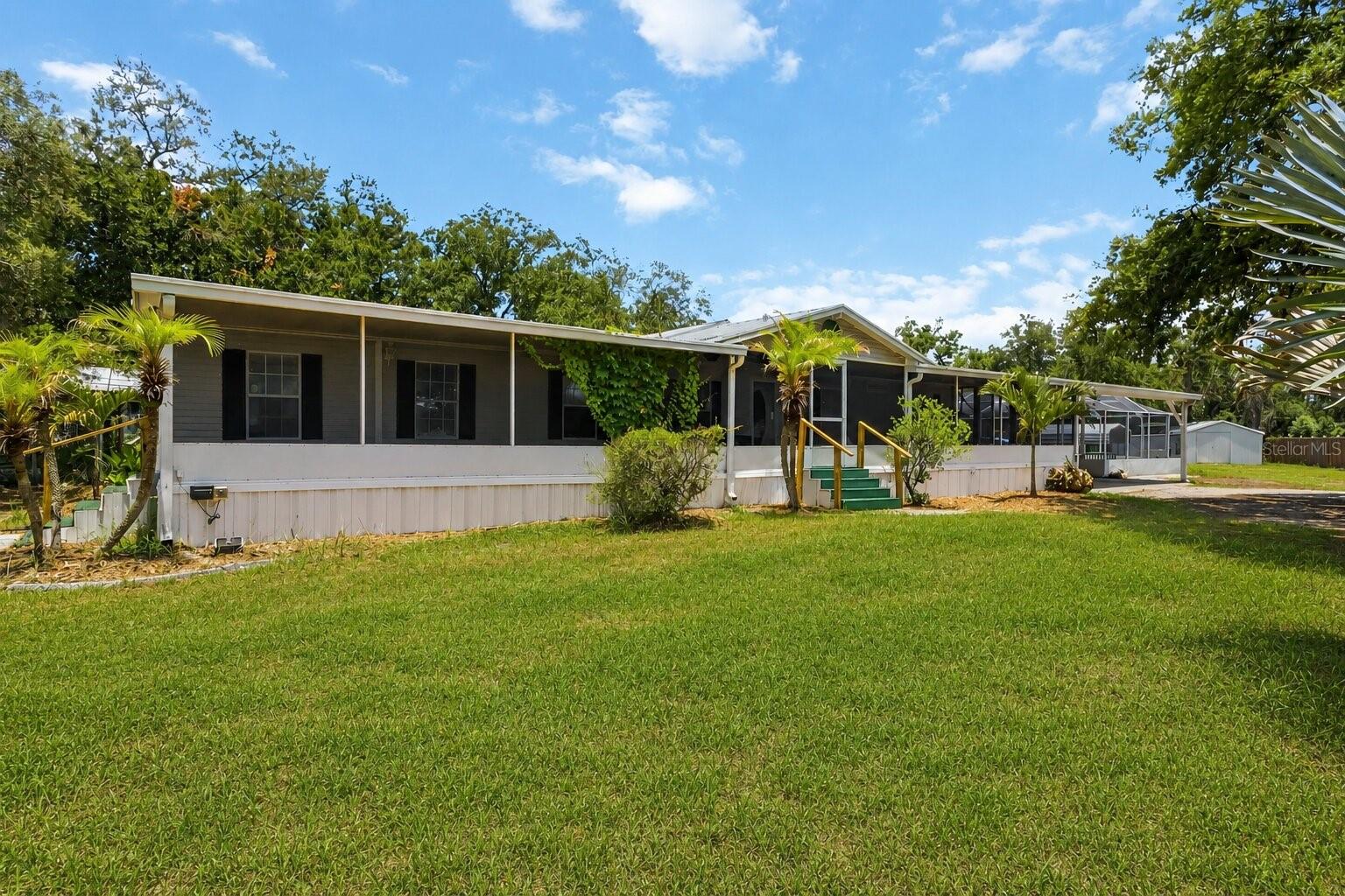 12104 Woodside Dr photo 1
