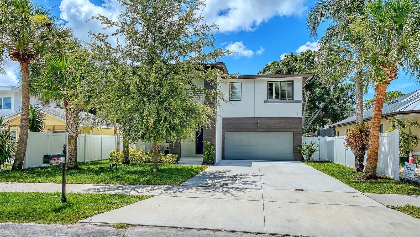 2554 Floyd St photo 1