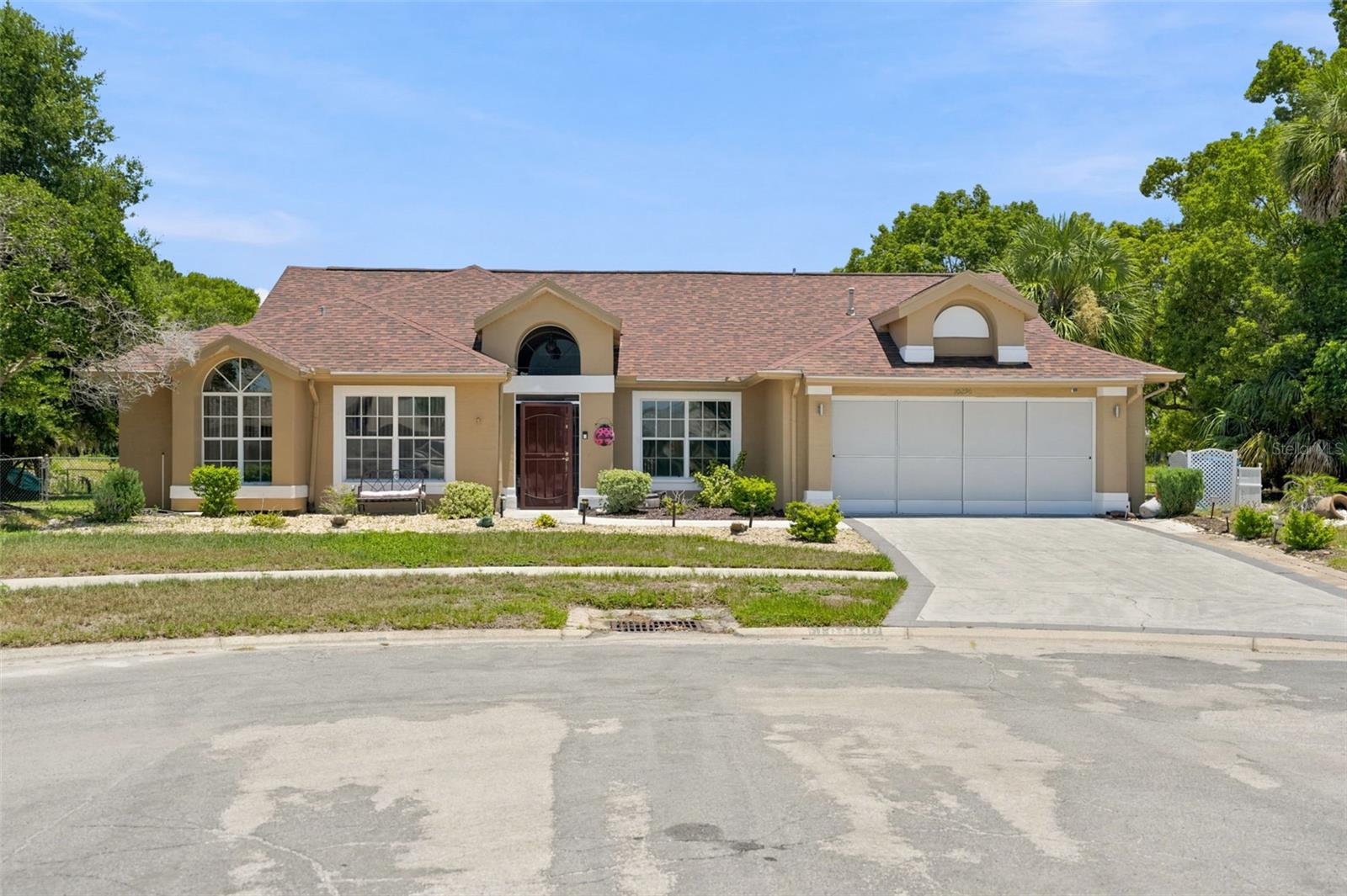 10296 Windsor CT photo 1