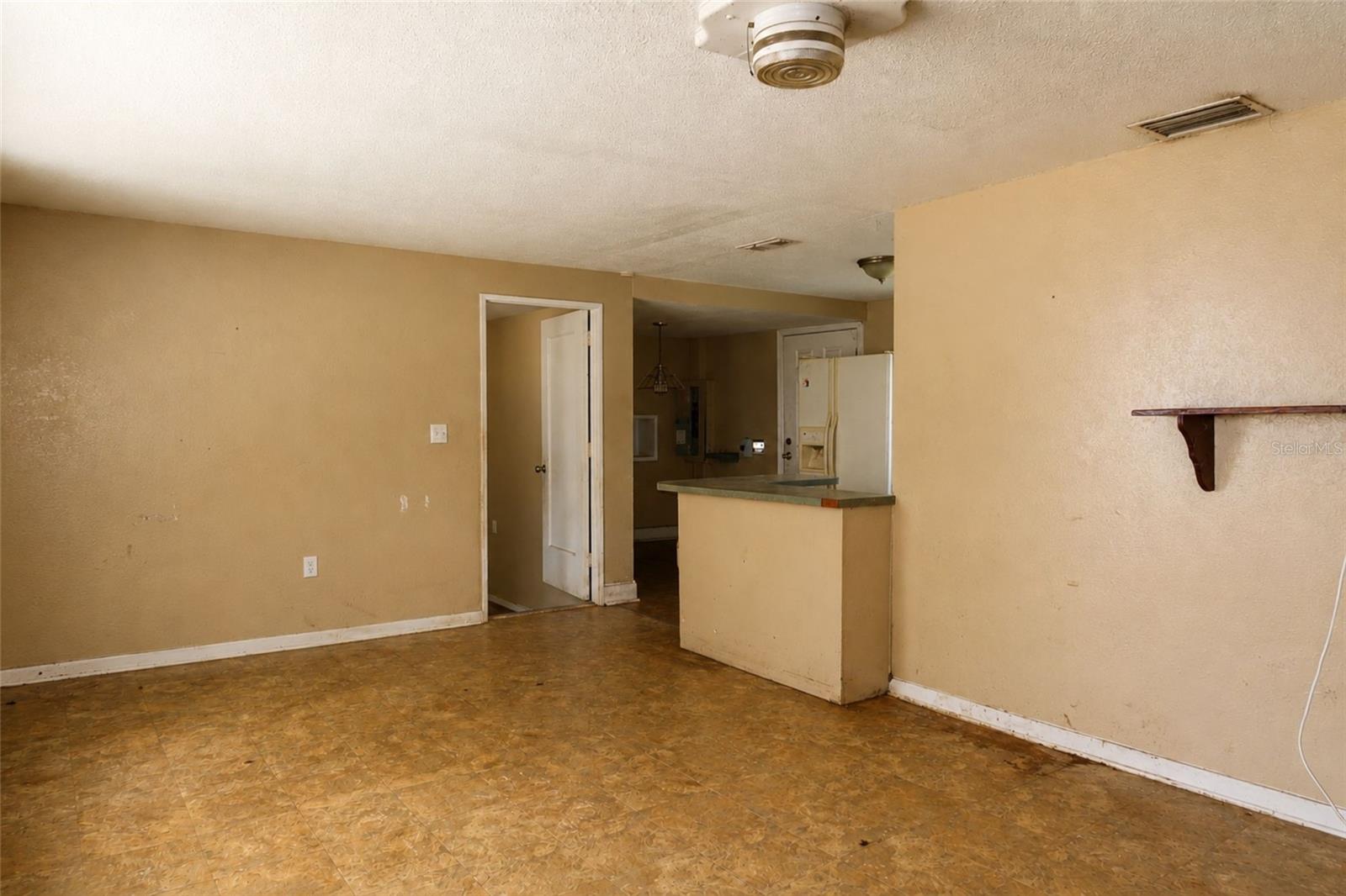 1208 Cherry Ln