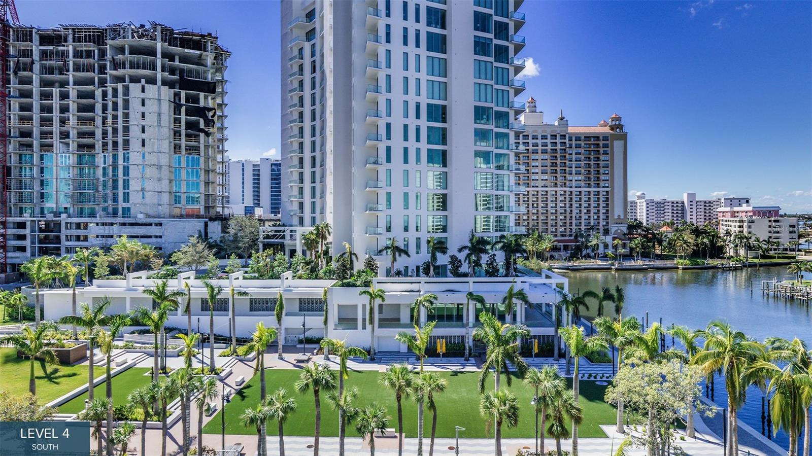 555 Quay Cmn #401
