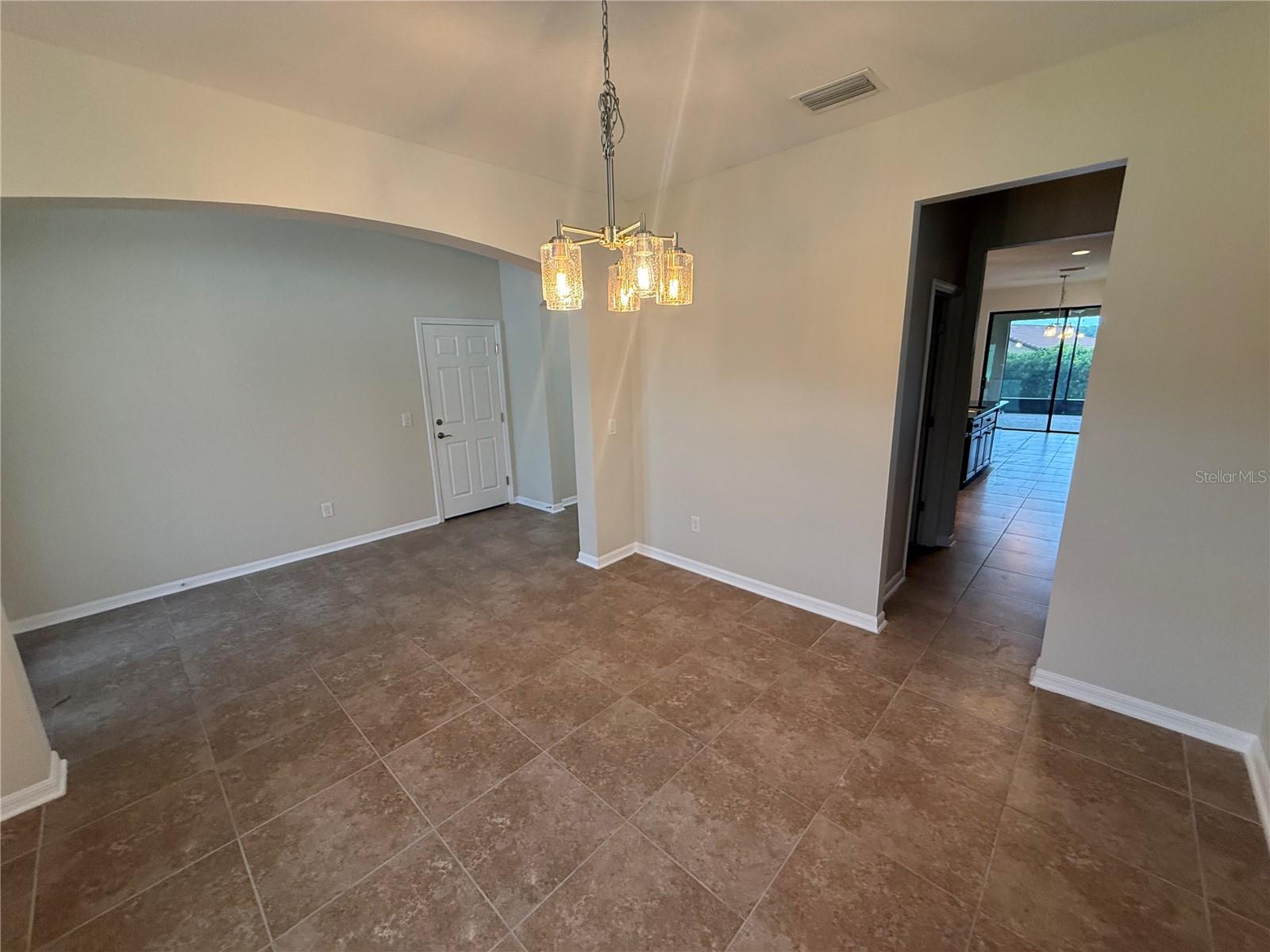 3969 Aquilla Dr