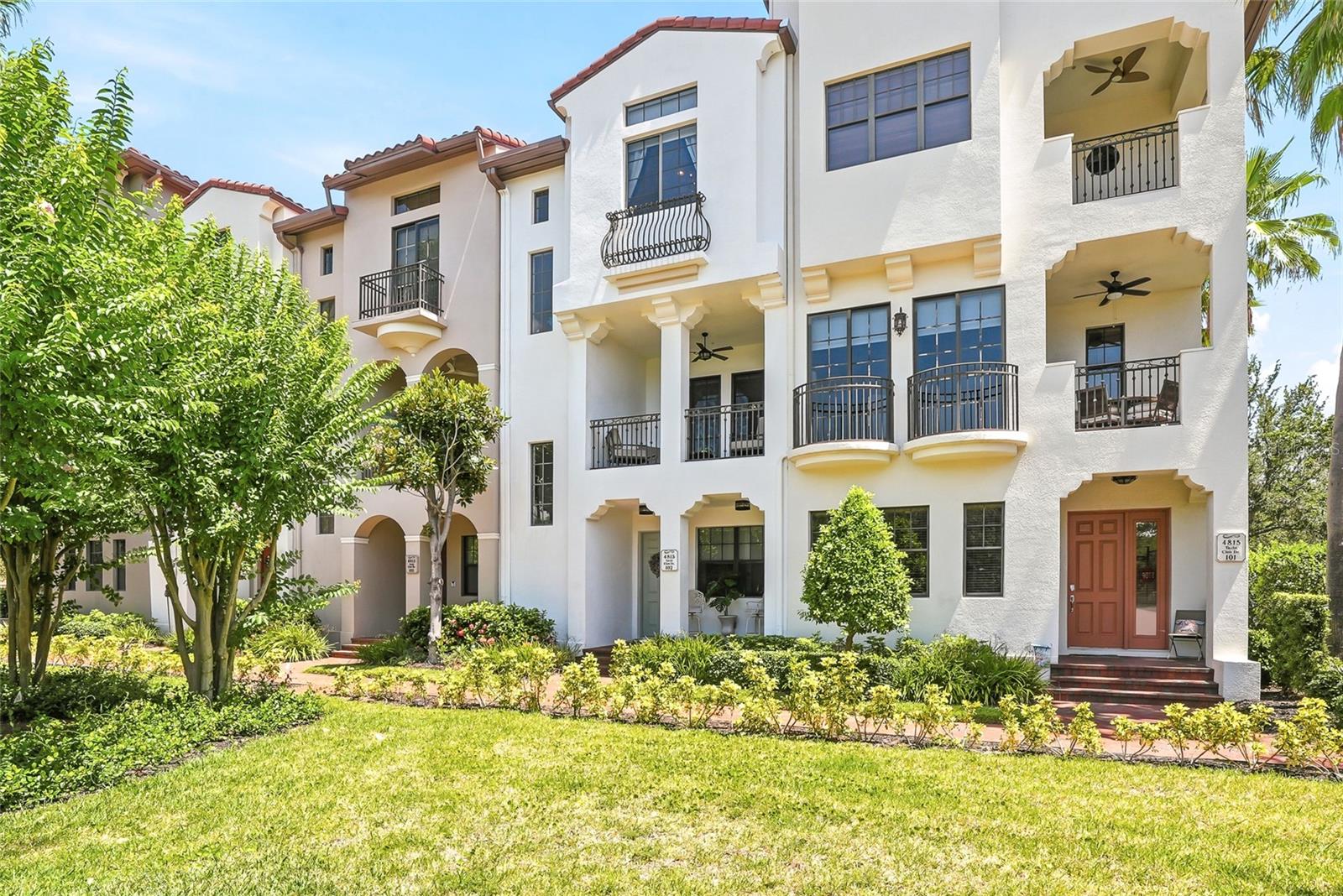 4815 Yacht Club Dr #102 photo 1