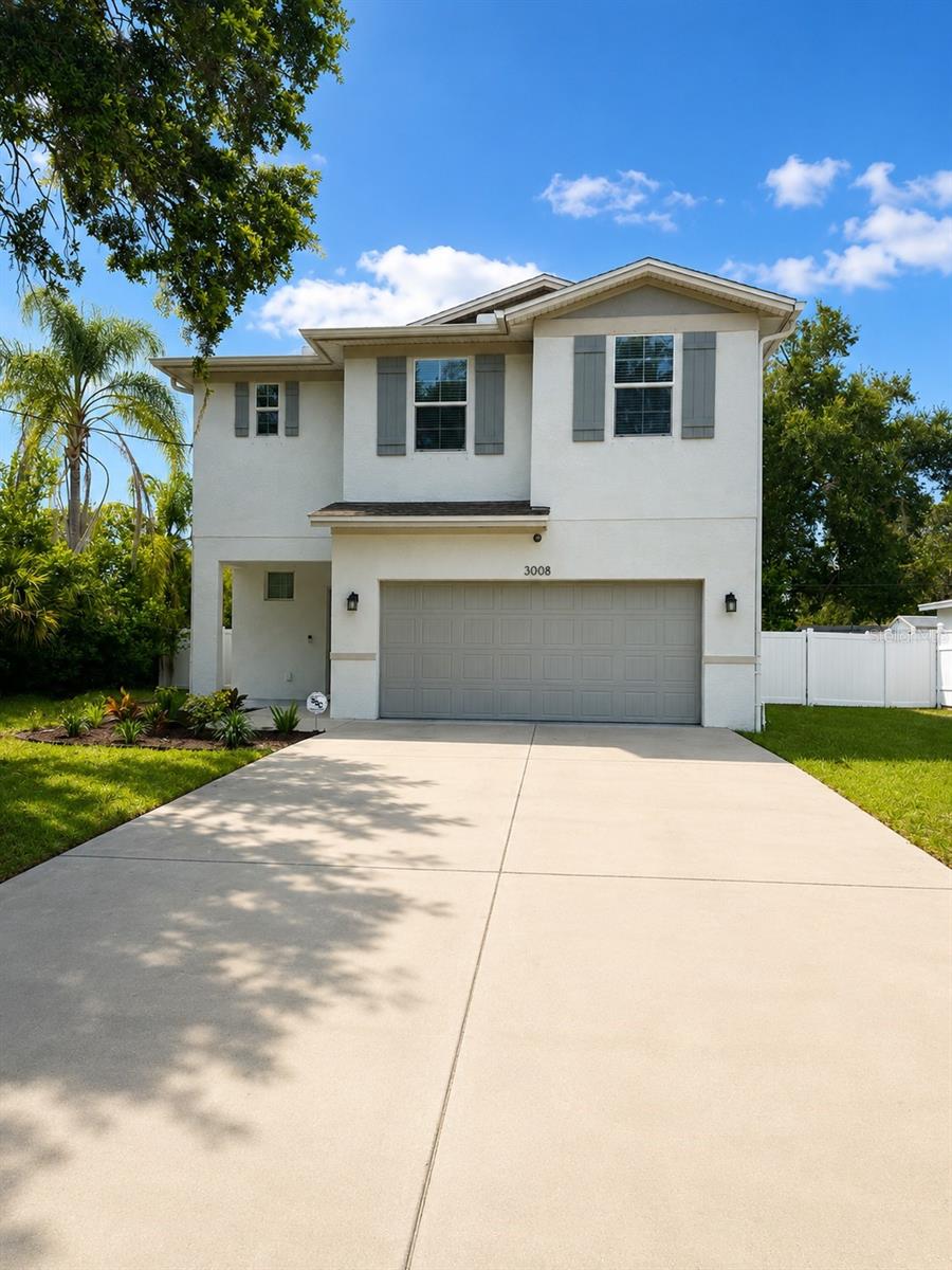 3008 E Sligh Ave photo 1