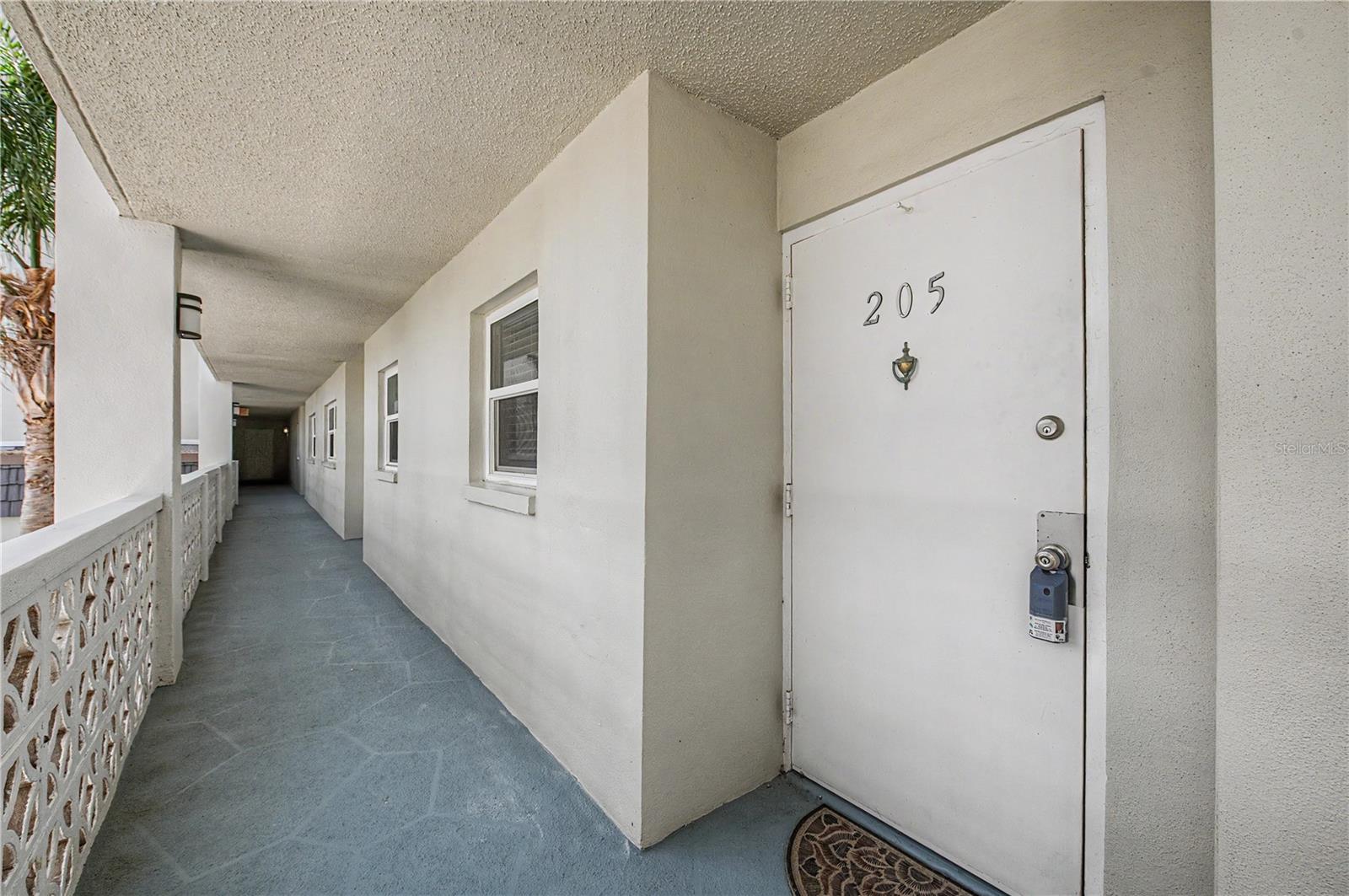 9 Forbes Pl #205