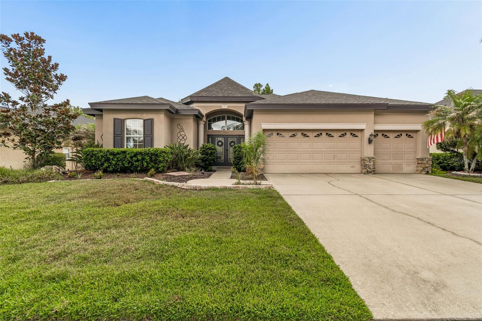 23305 Gracewood Cir photo 1
