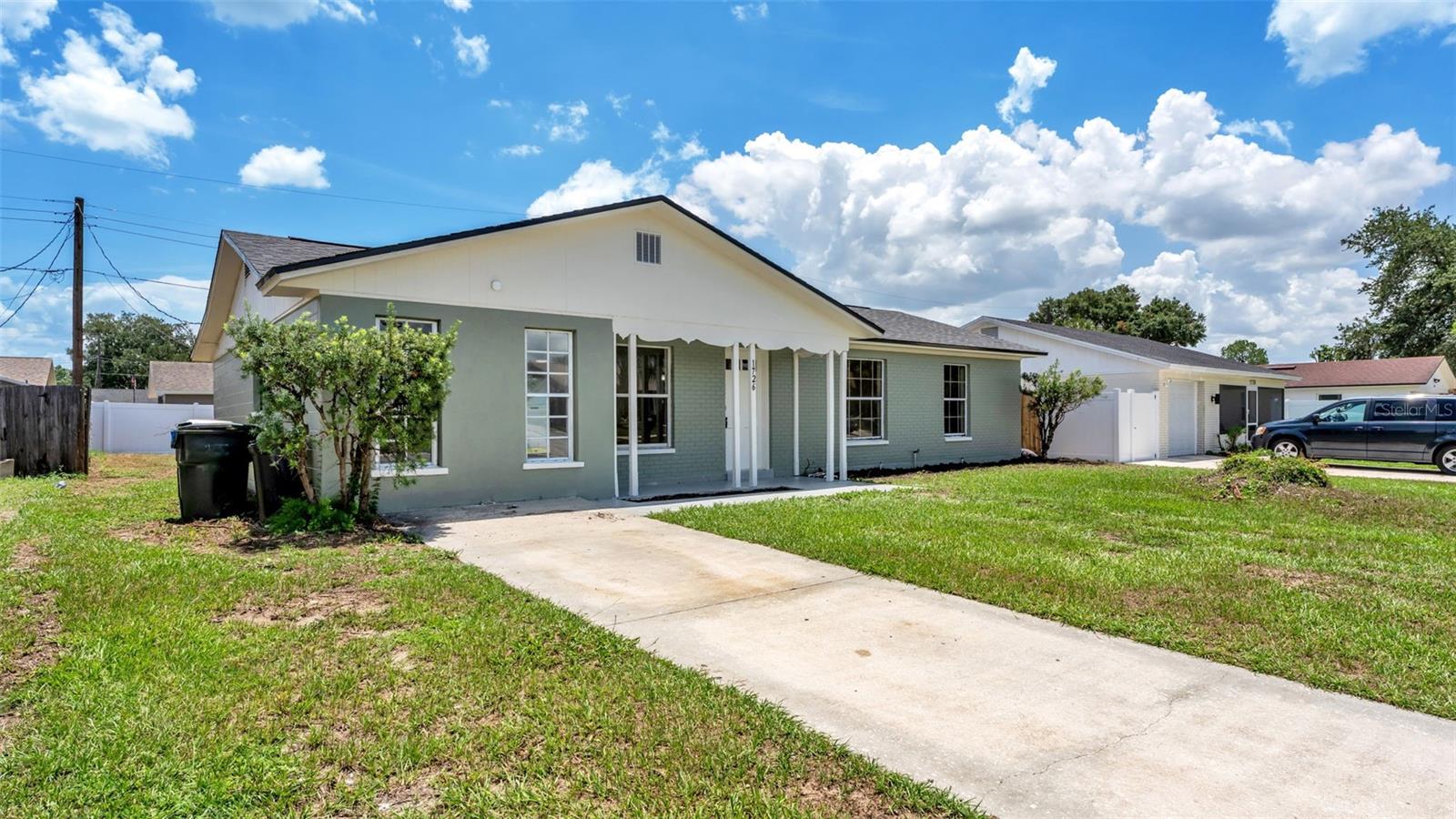 1726 Cordova Cir W