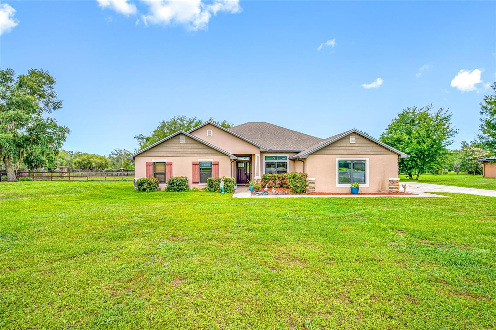 14311 Hill Country Ln