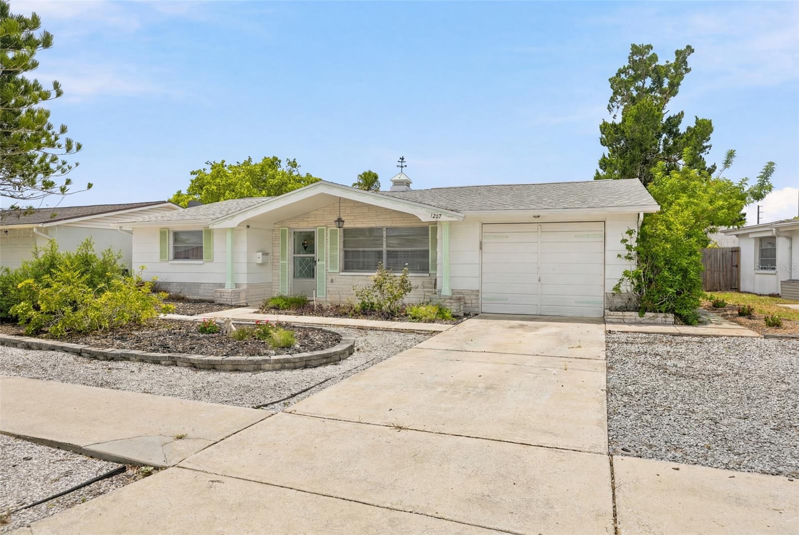 1207 Lodestar Dr