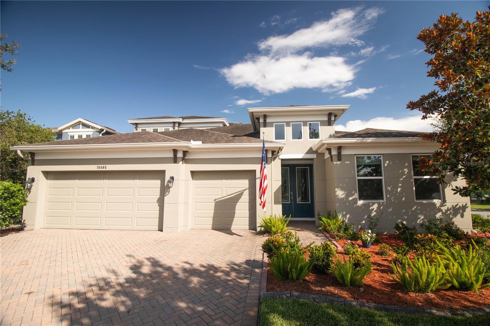 16485 Courtyard Loop photo 1