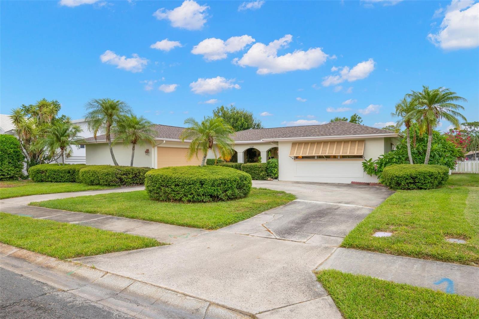 6729 Tequesta Dr