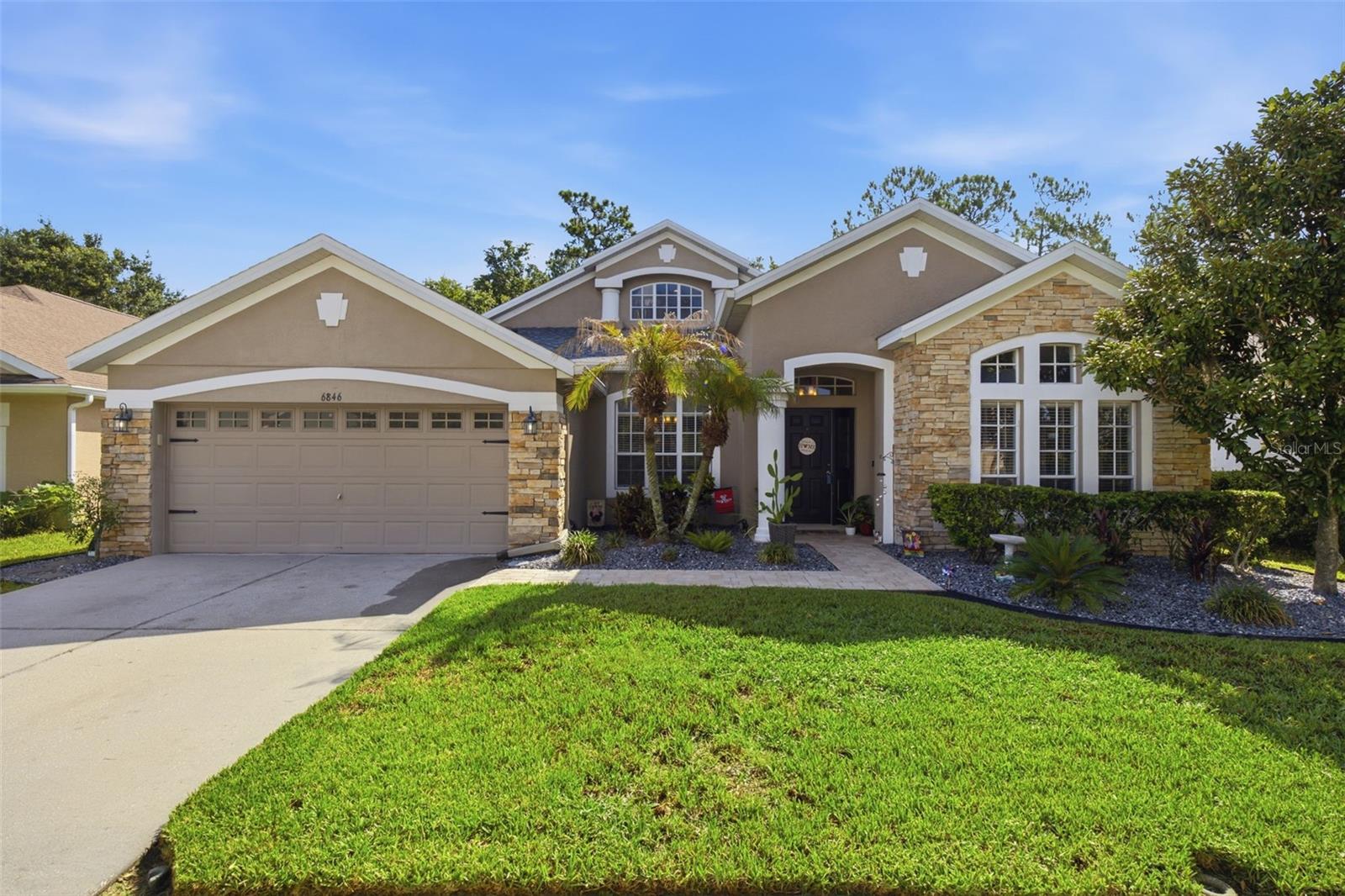 6846 Pine Springs