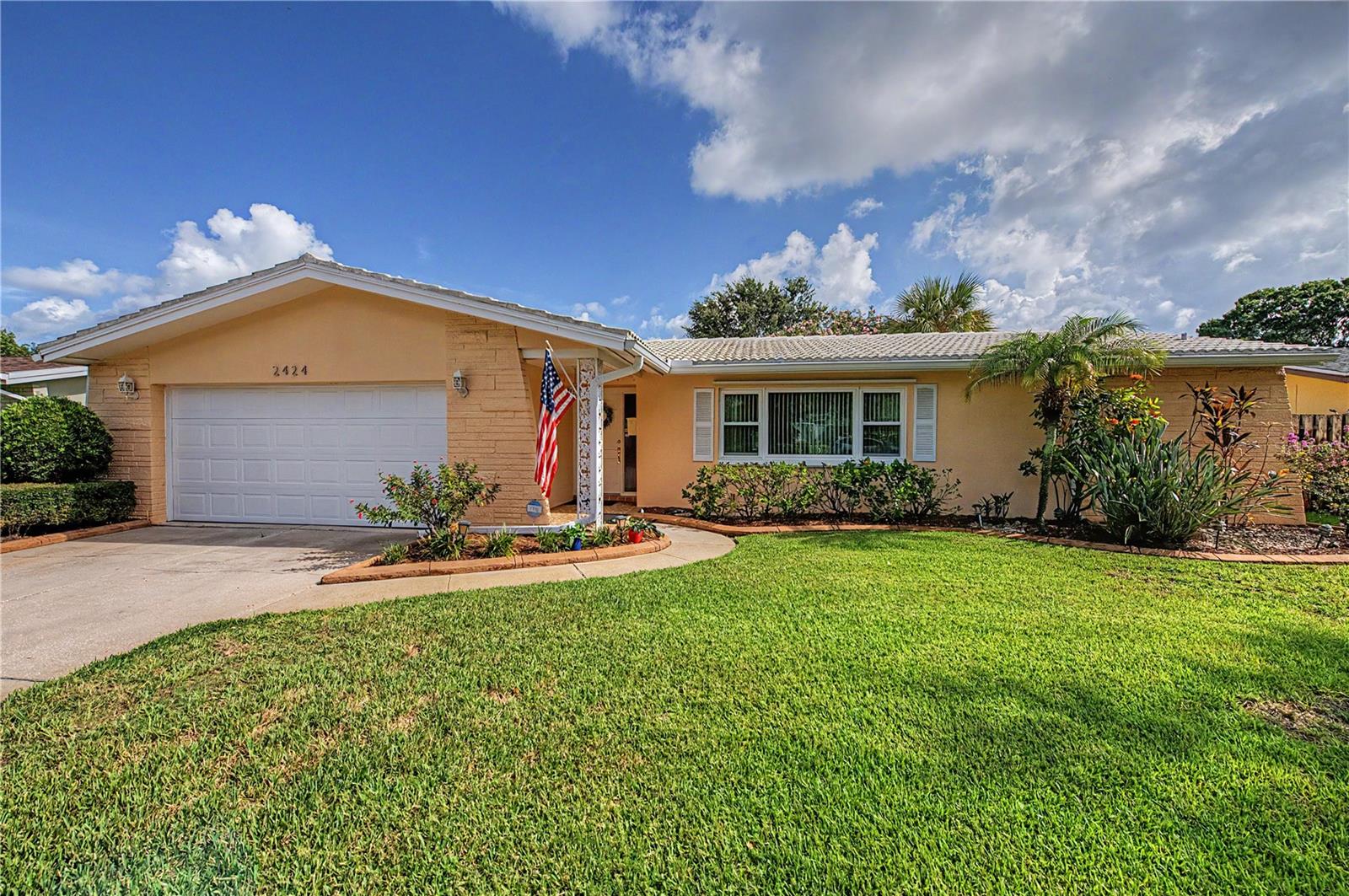 2424 Fairbanks Dr photo 1