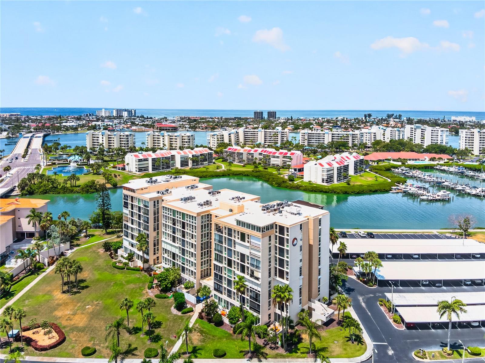 7400 Sun Island Dr S #203