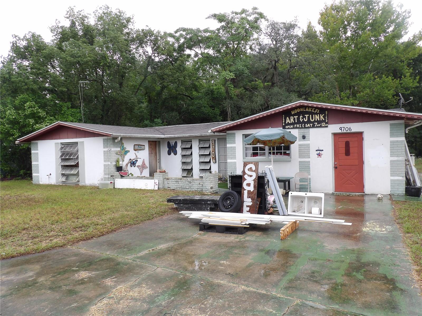 9706 Moon Lake Rd photo 1