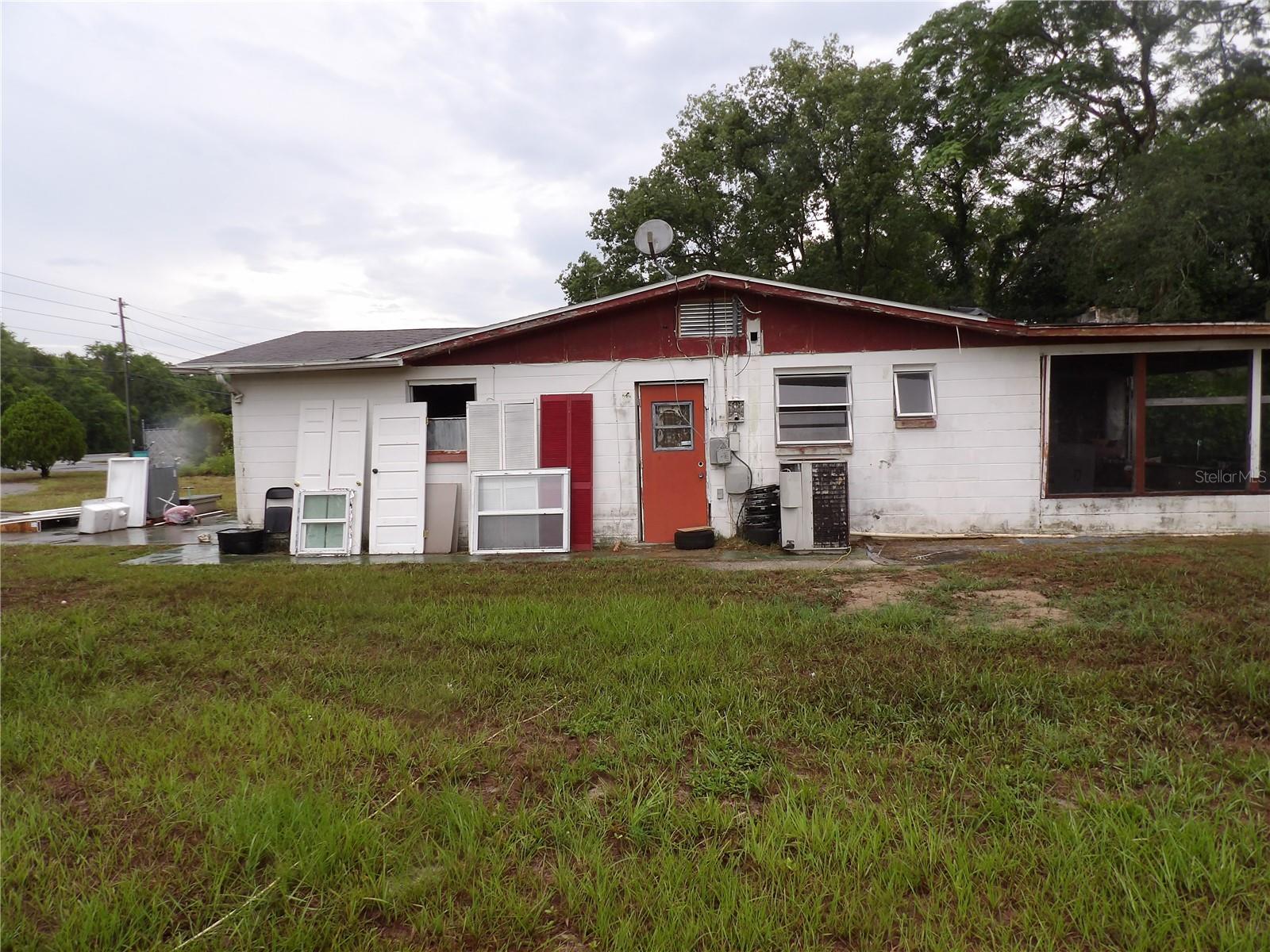 9706 Moon Lake Rd