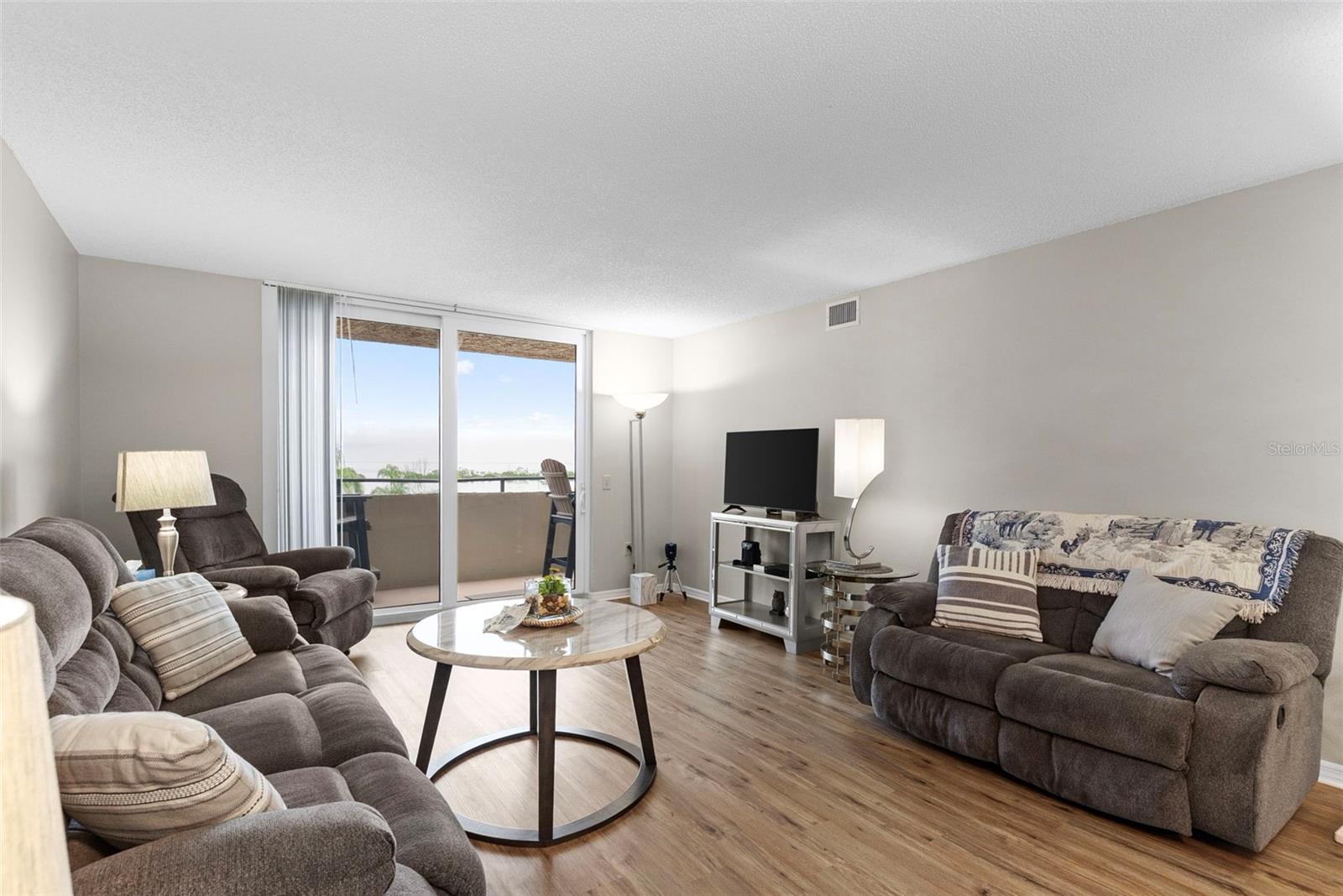 6035 Sea Ranch Dr #209