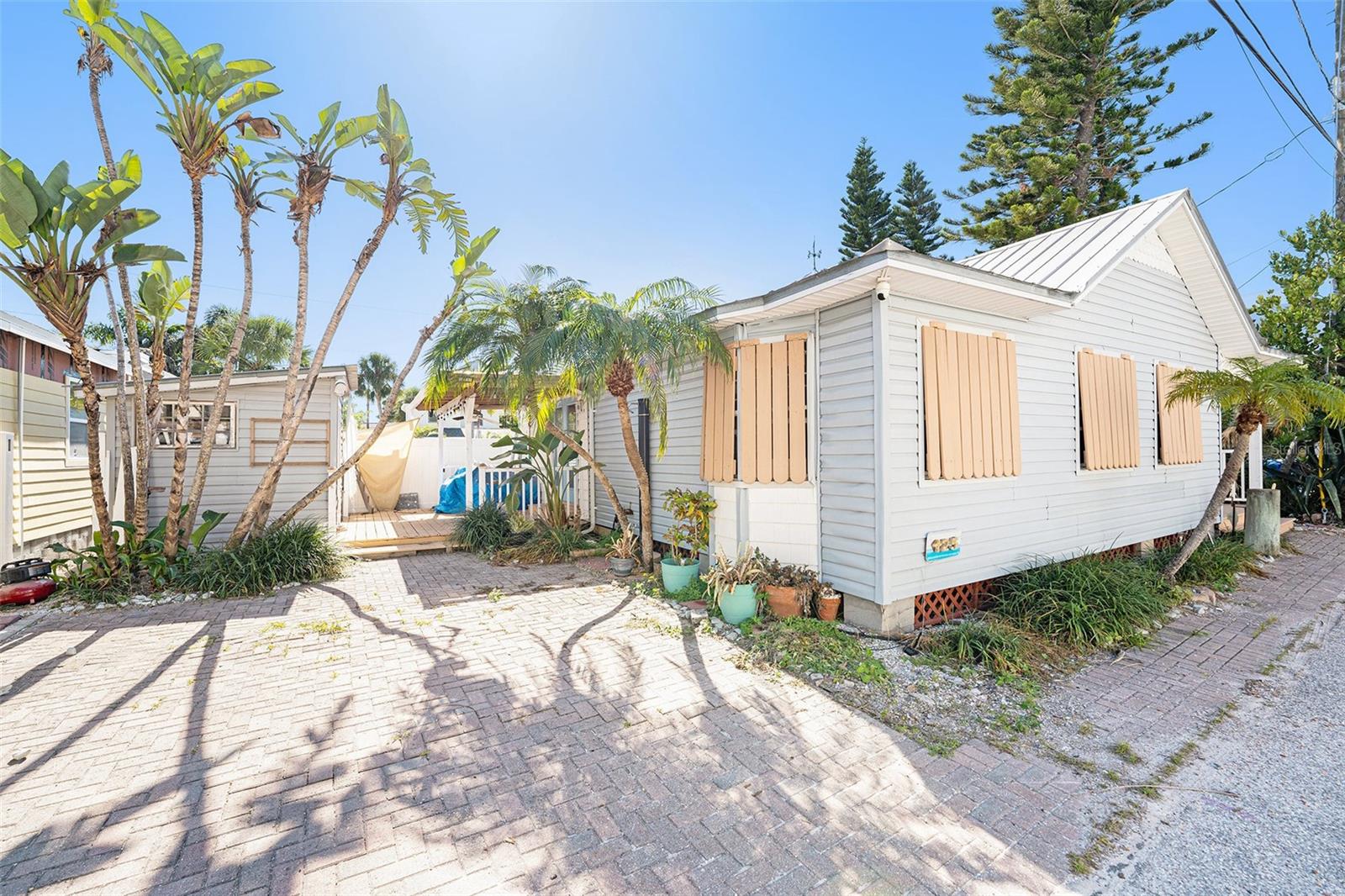 125 95th Ave