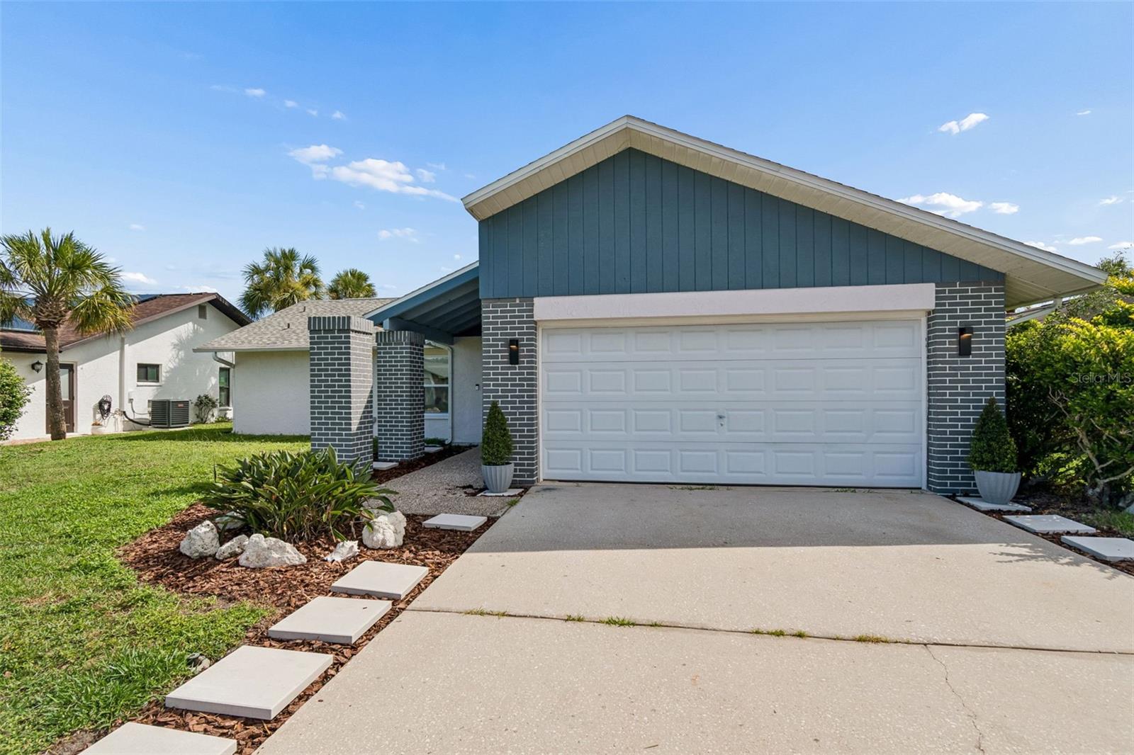 4559 Ingersol Pl