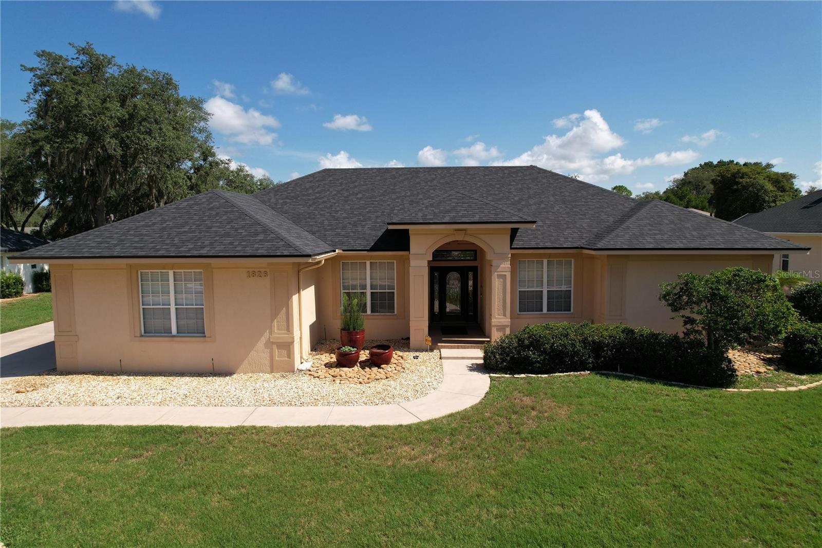 1826 Westminster CT photo 1