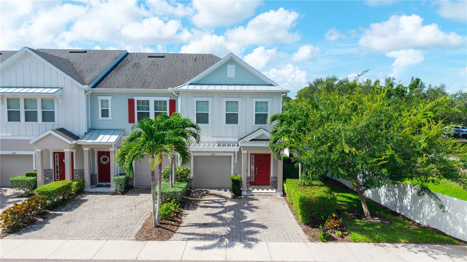 1100 Coral Ln