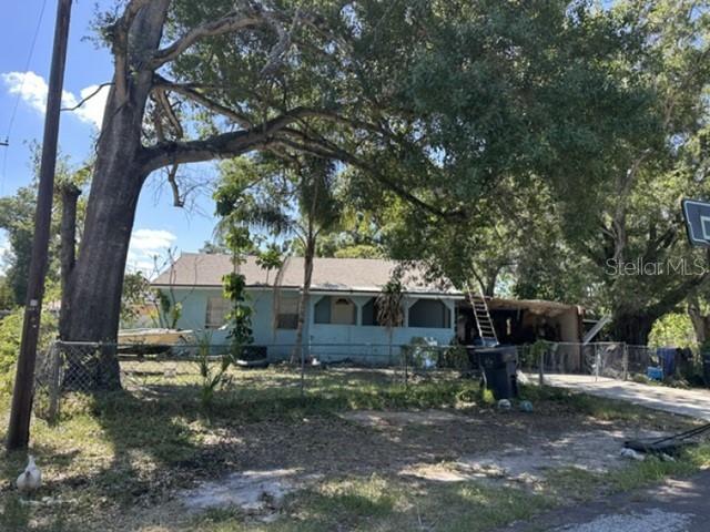 2402 S 67th St photo 1
