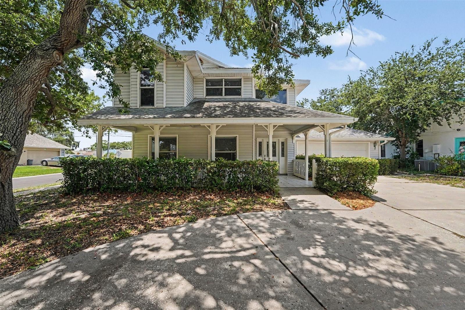 9160 136th Way photo 1