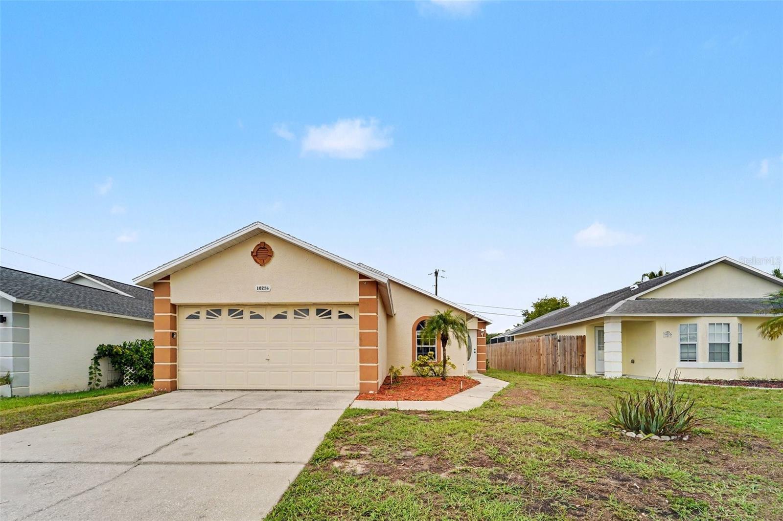 10236 Flagship Ave photo 1