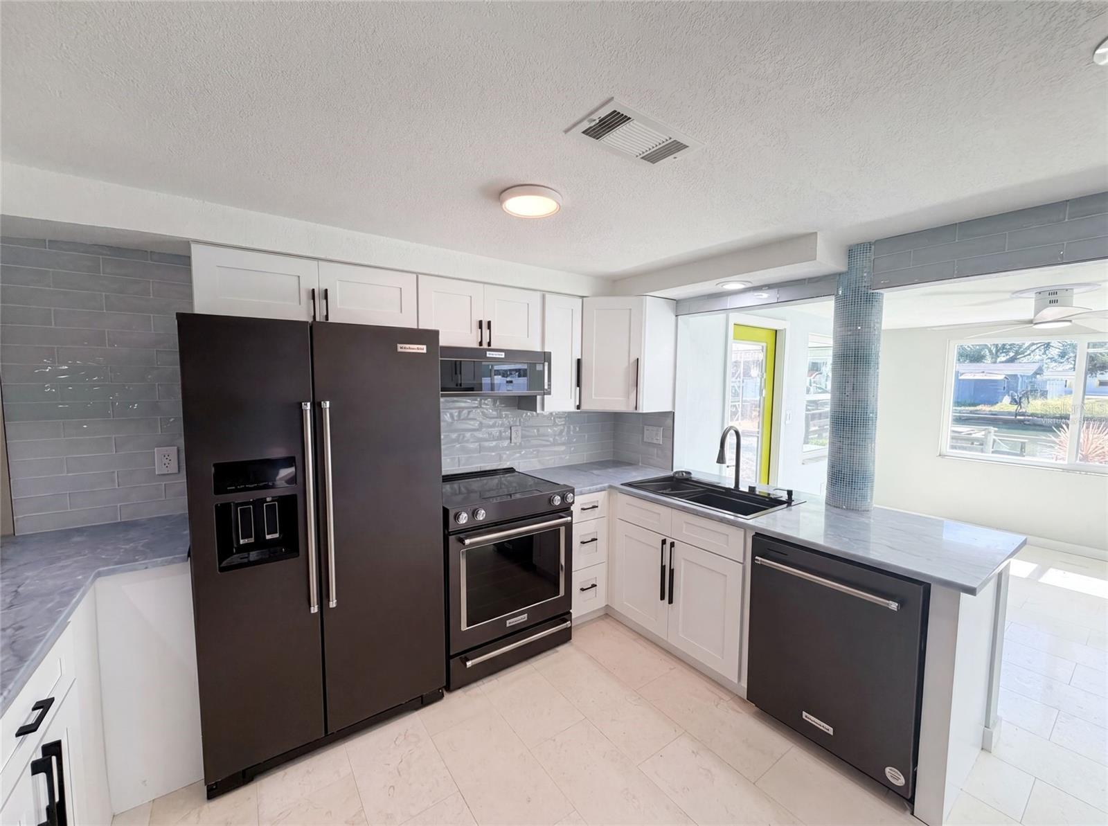 13638 Evelane Dr