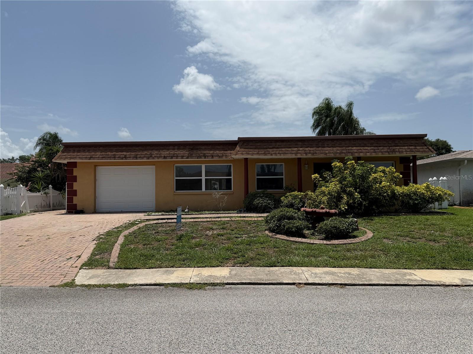 4138 Star Island Dr photo 1