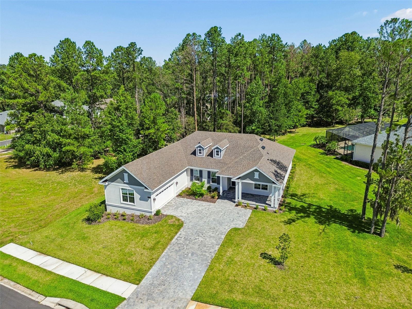 4880 Hickory Oak Dr